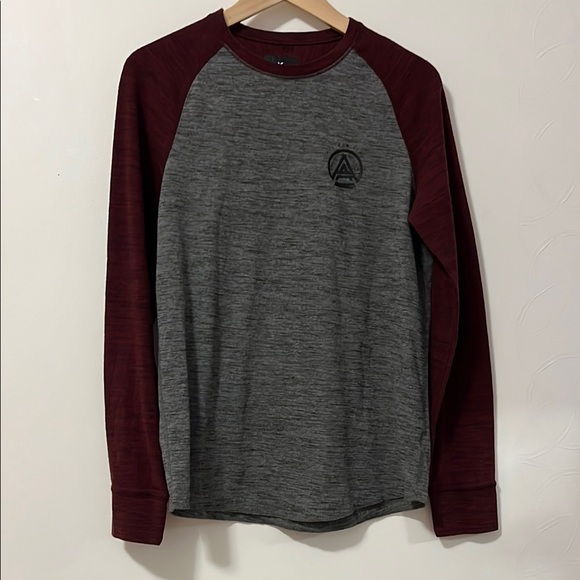 American Eagle Outfitters Other - American Eagle Outfitters Gray and Maroon Long Sleeve Tee